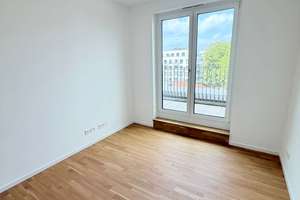 NEU Havelufer Quartier 4 Zimmer mit umhergehenden Terrasse seitlicher Wasserblick – 13587 Hakenfelde, Berlin – Vorschaubild 7