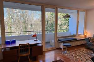 Sitlvolle, voll möblierte 2-Zimmer-Wohnung mit großem Balkon in Bestlage München-Bogenhausen – Pienzenauerstraße 1a, 81679 Herzogpark, München – Vorschaubild 2