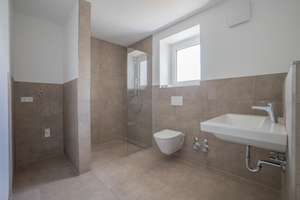 Moderne 2-Zimmer-Neubauwohnung mit EBK und großem Balkon! – Die vollständige Adresse der Immobilie erhältst du vom Anbieter., 72406 Bisingen – Vorschaubild 8
