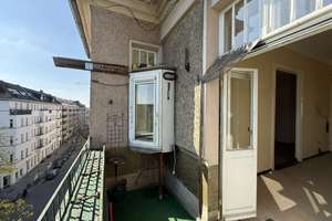 Altbau in Platzlage - sanierungsbedürftige 3-Zimmer Wohnung mit Balkon und Fahrstuhl! – Goslarer Platz 5, 10589 Charlottenburg, Berlin – Vorschaubild 12