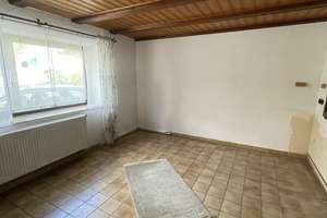 Familienidylle - Einfamilienhaus mit Garten und Nebengebäuden – Hirschlacher Straße 3, 91732 Merkendorf – Vorschaubild 6