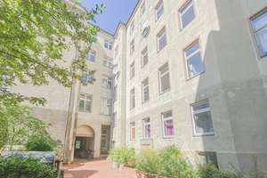 GROßZÜGIGE & KLASSISCH SCHÖNE ALTBAUWOHNUNG MIT TOLLEM BLICK! RUHIG & GRÜN GELEGEN! PROVISIONSFREI! – Wilsnacker Straße 63, 10559 Moabit, Berlin – Vorschaubild 17