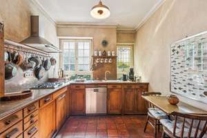 ++Altbaujuwel teilmöbliert mit parkähnlichem Garten in Niederursel++ – 60439 Niederursel, Frankfurt am Main – Vorschaubild 12