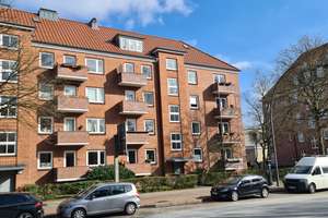 Eppendorf! 2 Zimmer, Küche, Balkon – Lenhartzstraße 22, 20249 Eppendorf, Hamburg – Vorschaubild 2