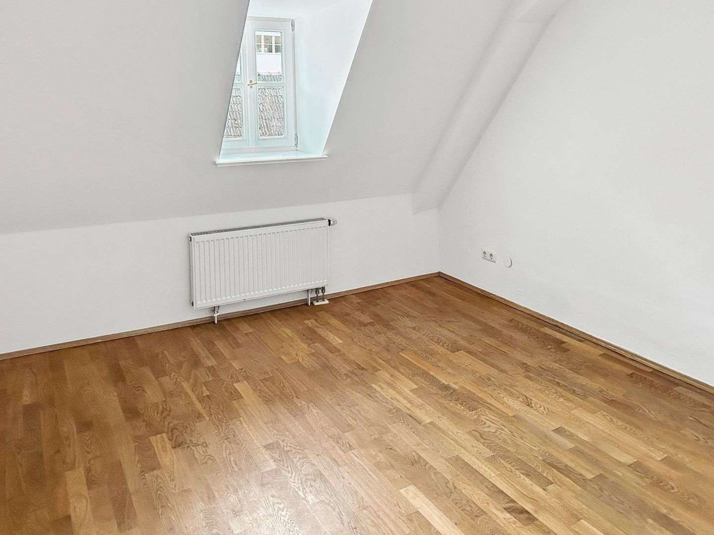 Immobilie in Vilshofen an der Donau - Traumhafte, sanierte ca. 165 m² große Penthouse-Maisonette-Wohnung im Zentrum von Vilshofen, Denkmal - Bild 3