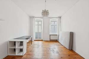 GRÜNDERZEIT-ALTBAUWOHNUNG MIT 2 BALKONEN, AUFZUG UND ENERGIEEFFIZIENZKLASSE B IN BESTLAGE – Liebigstraße 36, 10247 Friedrichshain, Berlin – Vorschaubild 11