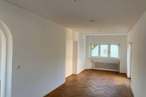 Wohnen auf der Sonnenseite:  4 Zimmer mit großer Dachterrasse  – Hans-Grässel-Weg 13b, 81375 Neuhadern, München – Vorschaubild 6
