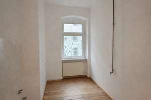 Großzügiger 2-Zimmer-Altbau im 1.OG mit Balkon & Tageslichtbad in gefragter Schöneberger Kiezlage – Die vollständige Adresse der Immobilie erhältst du vom Anbieter., 10829 Schöneberg, Berlin – Vorschaubild 4