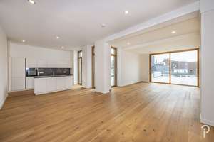 Repräsentative, hochwertige 
3 Zimmer-Wohnung 
mit großer Dachterrasse im Herzen Düsseldorfs. – Die vollständige Adresse der Immobilie erhältst du vom Anbieter., 40213 Stadtmitte, Düsseldorf – Vorschaubild 4