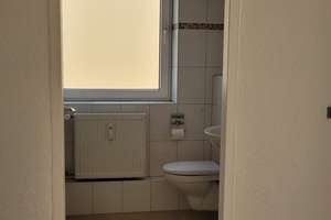 200 qm Dachterrassen-Whg: 1 Zi mit 20 qm in 3er Berufstätigen-WG nähe Schwabing – Die vollständige Adresse der Immobilie erhältst du vom Anbieter., 80809 Am Riesenfeld, München – Vorschaubild 11