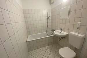 Singlewohnung am Bürgerpark Marzahn - mit Badewanne! – Ludwig-Renn-Straße 32, 12679 Marzahn, Berlin – Vorschaubild 5