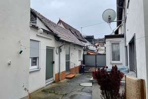 RENOVIERUNGSBEDÜRFTIGES & GROßZÜGIGES MEHRGENERATIONENHAUS MIT VIEL POTENZIAL – Die vollständige Adresse der Immobilie erhältst du vom Anbieter., 65193 Sindlingen, Frankfurt am Main – Vorschaubild 10