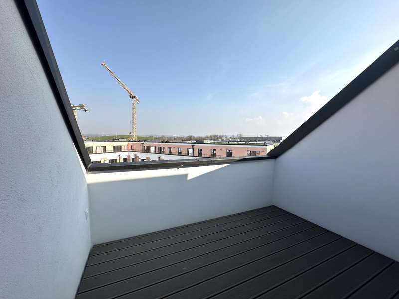 **Erstbezug** Gemütliche 4-Raum-Wohnung mit Loggia in Dresden-Friedrichstadt - Photo 3