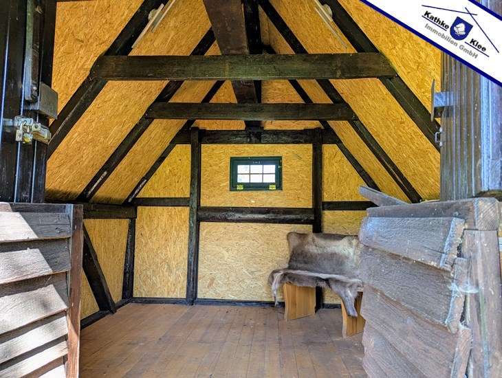 Immobilie in Walsrode - Historischer Charme trifft modernen Wohnkomfort: Großzügiges Anwesen mit Biotop, Stall und Scheune - Bild 11