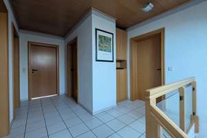 Willkommen in Ihrem neuen Zuhause - Freistehendes Einfamilienhaus mit Einliegerwohnung und großem Ga – Die vollständige Adresse der Immobilie erhältst du vom Anbieter., 53639 Königswinter – Vorschaubild 14