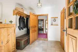 Großzügig, zentral, rustikal: Einmaliges Landhaus auf idyllischem Parkgrundstück – Bad Tölz-Wolfratshausen (Kreis) – Vorschaubild 12