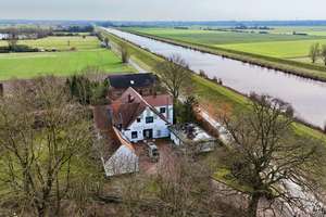 Wohnen am Wasser: Großzügiges Anwesen mit einzigartigem Kanalblick in Cluvenhagen – Die vollständige Adresse der Immobilie erhältst du vom Anbieter., 27299 Langwedel – Vorschaubild 1