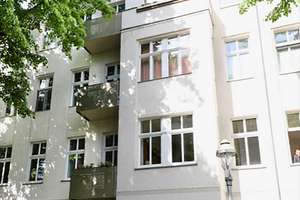 PRAKTISCHES ERDGESCHOSS - SCHÖNE HOLZDIELEN,& STUCK- IM RHEINGAUVIERTEL, NÄHE HEIDELBERGER PLATZ – Johannisberger Str. 1a cd, 14197 Wilmersdorf, Berlin – Vorschaubild 29