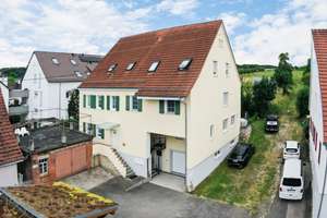 Stilvoll kernsaniertes Bauernhaus mit Garten, Terrasse, 2x Carports & Gewölbekeller – Die vollständige Adresse der Immobilie erhältst du vom Anbieter., 73269 Hochdorf – Vorschaubild 1