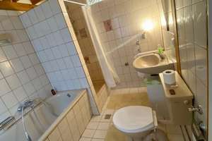 Provisionsfrei: Freistehendes, freundliches Fachwerkhaus — ein schönes Zuhause in guter Lage in LA. – Hohlstraße 16, 42555 Langenberg, Velbert – Vorschaubild 9