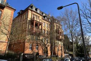 +++Exklusive, modernisierte 1,5-Zimmer-Wohnung inkl. Einbauküche, Top Lage, Altbau-Charme+++