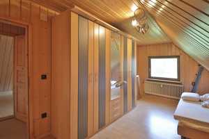 Naturnah Wohnen: Hinterhaus mit großem Grundstück und Ausbaupotenzial – Karlsruhe (Kreis) – Vorschaubild 9