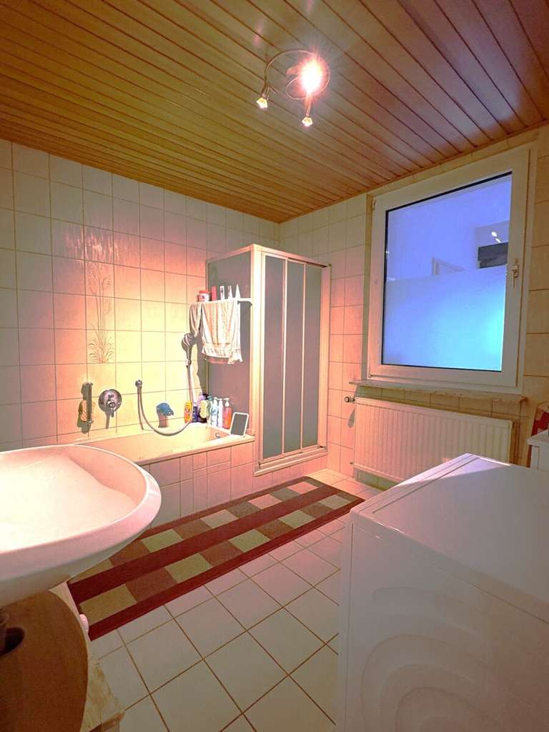 Immobilie in Stutensee - Spöck - ansprechendes Mehrfamilienhaus in ruhiger Wohnlage! - Bild 1