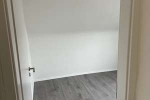 Modernisierte 3,5-Zimmer-Wohnung im Dachgeschoss – Die vollständige Adresse der Immobilie erhältst du vom Anbieter., 45892 Resse, Gelsenkirchen – Vorschaubild 19