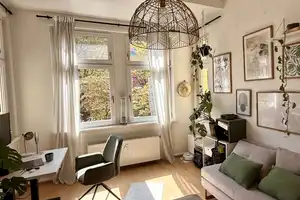 Charmante Altbauwohnung im Bilker Süden – Düsseldorf – Vorschaubild 1