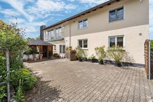 Provisionsfrei: Renoviertes EFH mit bildschönem Blick in den grünen Garten & weitläufigem Grundstück – Die vollständige Adresse der Immobilie erhältst du vom Anbieter., 87700 Innenstadt, Memmingen – Vorschaubild 2