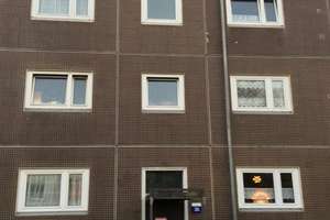 Neue Wohnung, neues Glück! Gut geschnittene 4-Zi.-Wohnung – Katzbachstr. 36, 22547 Lurup, Hamburg – Vorschaubild 1