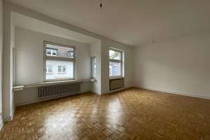 Altbauflair trifft Wohnkomfort! Traumwohnung mit Balkon in Duissern – Die vollständige Adresse der Immobilie erhältst du vom Anbieter., 47058 Duissern, Duisburg – Vorschaubild 3