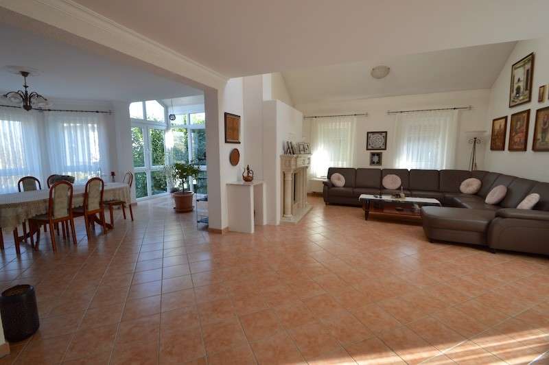 Immobilie in Essenheim - Falanga Immobilien - RAUMWUNDER! Charmantes & gemütliches EFH mit reichlich Platz und Fernblick in E - Bild 9