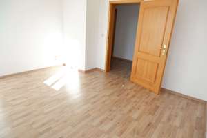 TOP Whg. im Dachgeschoss = 3.OG / Laminat / inkl. EBK ! PROVISIONSFREI ! – Lützowstraße 42, 9119 Kappel, Chemnitz – Vorschaubild 13