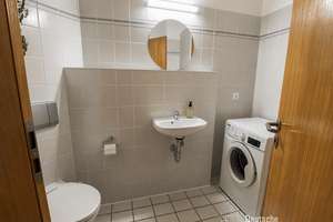 Helle 3-Zimmer-Wohnung mit Wintergarten in Augsburg-Haunstetten – Die vollständige Adresse der Immobilie erhältst du vom Anbieter., 86179 Haunstetten-West, Augsburg – Vorschaubild 8