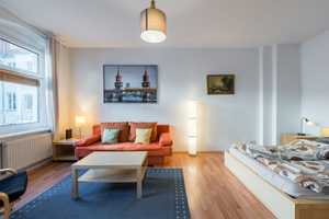 Befristet für 18 Monate  - Wunderschöne Einzelwohnung am Boxhagener Platz – Grünberger Straße 86, 10245 Berlin – Vorschaubild 2