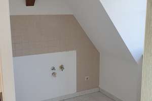 smarte gemütliche  2-Zimmer-Dachgeschoßwohnung in Dresden-Löbtau-Süd – Altfrankener Straße 8, 1159 Löbtau-Süd, Dresden – Vorschaubild 4
