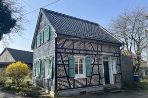 Freistehendes Einfamilienhaus in ruhiger, ländlicher Lage von Leichlingen zu vermieten