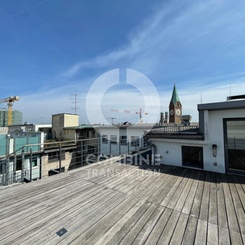 Zentral gelegene Büros mit Dachterrasse - combine Transaction