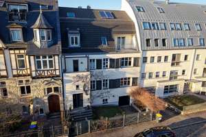 Bezugsfreie Villa Leipzig Zentrum-Nord – Licht, Raum & eigene Sauna – Die vollständige Adresse der Immobilie erhältst du vom Anbieter., 4105 Zentrum-Nord, Leipzig – Vorschaubild 2