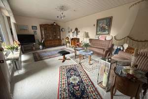 Charmanter Winkelbungalow in Oberdürrbach – Plana-Einbauküche, Terrasse, Garage & Stellplatz – Die vollständige Adresse der Immobilie erhältst du vom Anbieter., 97080 Dürrbachtal, Würzburg – Vorschaubild 4
