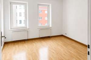 3 Zimmer Wohnung mit neuer Einbauküche / WG geeignet – Die vollständige Adresse der Immobilie erhältst du vom Anbieter., 90443 Steinbühl, Nürnberg – Vorschaubild 2