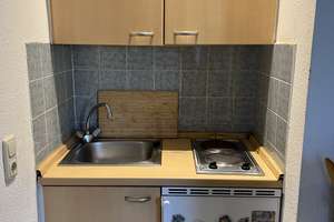 Helle 19 m² Wohnung im 3. OG mit Aufzug in Köln Altstadt-Nord – Blumenthalstraße 83, 50668 Neustadt/Nord, Köln – Vorschaubild 3