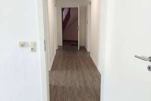 Sehr schöne 4-Zimmer Altbauwohnung (ca. 90qm) im Herzen Nürnbergs – Eberhardshofstraße 2, 90429 Gostenhof, Nürnberg – Vorschaubild 3
