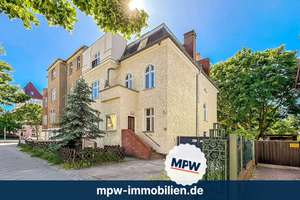 Altbau-Investment in Karlshorst | 3 WE | 1 Einheit frei | Teilung erfolgt – Die vollständige Adresse der Immobilie erhältst du vom Anbieter., 10318 Karlshorst, Berlin – Vorschaubild 1