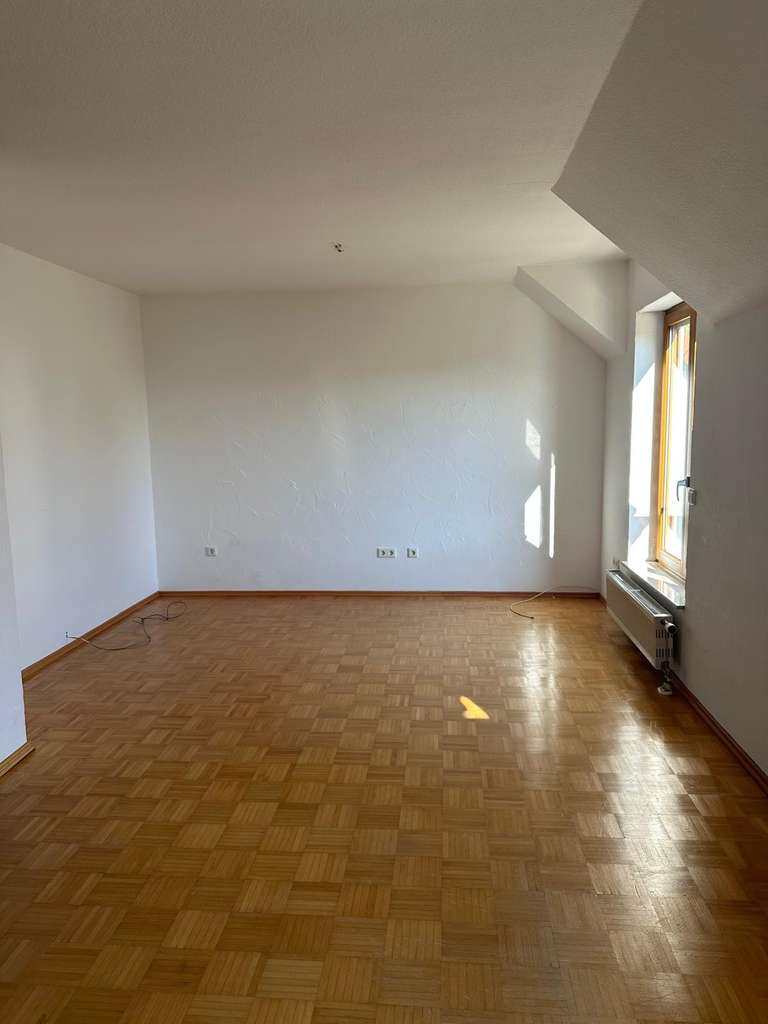 Immobilie in Linden - Lichtdurchflutete Masionette Wohnung Linden bei Gießen - 3,5 Zimmer - Balkon - Garten - Parkplätze  - Bild 3