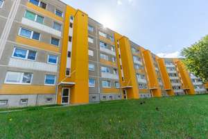 2-Raum-Wohnung mit Aufzug und Balkon zu vermieten. – Berliner Straße 15, 39218 Schönebeck (Elbe) – Vorschaubild 3