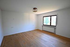 Wohnen mit Garten, Weitblick und Ruhe: Renoviertes Einfamilienhaus in Oberdürrbach – Die vollständige Adresse der Immobilie erhältst du vom Anbieter., 97080 Dürrbachtal, Würzburg – Vorschaubild 13