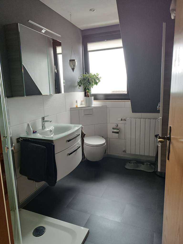 Immobilie in Bodenwerder - Ohne Makler!!! Großzügige 5-Zimmer Maisonette in Bodenwerder mit Balkon und Garten - Bild 3