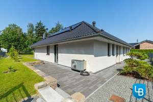 Neuwertig, elegant und energieeffizient – ein Haus, das Zukunft baut. – Die vollständige Adresse der Immobilie erhältst du vom Anbieter., 24610 Trappenkamp – Vorschaubild 13